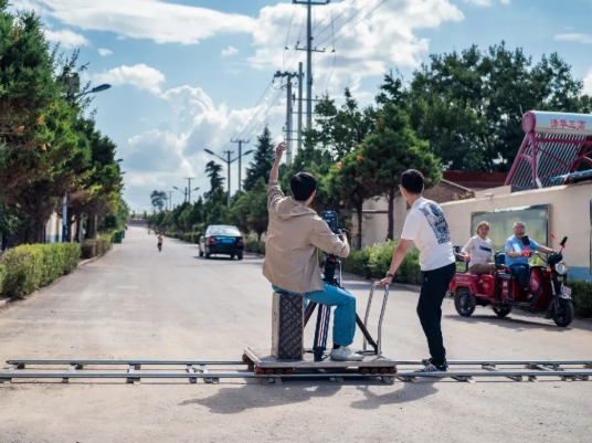 鄭州廣告片拍攝基地 | 本地優(yōu)質(zhì)場地推薦與價格解析